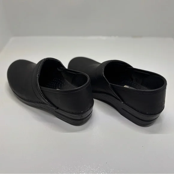 Dansko Professional Black Leather Clogs Women EU 40 US 9.5–10 Nursing Chef Shoes - Picture 5 of 11